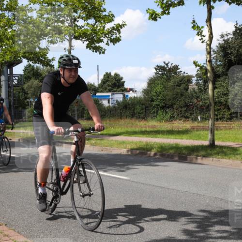 10.08.2025 - GEWOBA Citytriathlon Bremen Yannick Fuchs http://msf.ph/oto/8574828 10.08.2025 14:17:58 Radfahren 51, 91, 214, 240, 263 meine-sportfotos.de