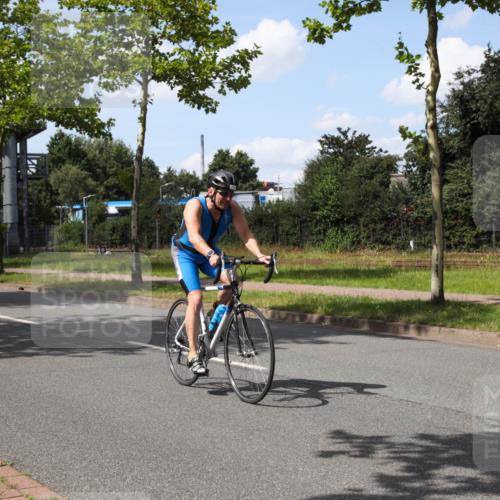 10.08.2025 - GEWOBA Citytriathlon Bremen Yannick Fuchs http://msf.ph/oto/8574830 10.08.2025 14:17:58 Radfahren 51, 91, 214, 240, 263 meine-sportfotos.de