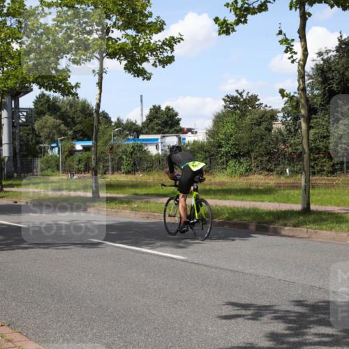 10.08.2025 - GEWOBA Citytriathlon Bremen Yannick Fuchs http://msf.ph/oto/8574845 10.08.2025 14:18:06 Radfahren 51, 91, 214, 240, 263, 295 meine-sportfotos.de