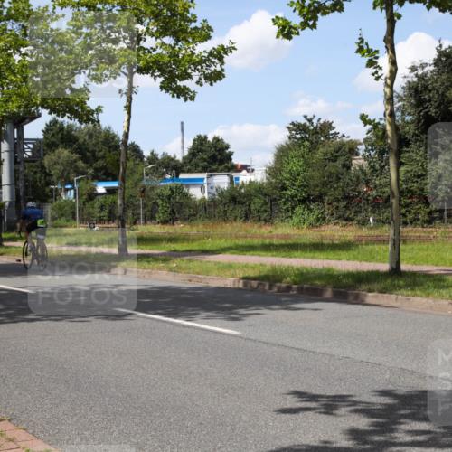 10.08.2025 - GEWOBA Citytriathlon Bremen Yannick Fuchs http://msf.ph/oto/8574860 10.08.2025 14:18:22 Radfahren 47, 75, 94, 100, 147, 255, 295 meine-sportfotos.de