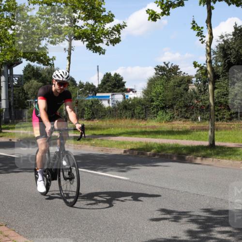 10.08.2025 - GEWOBA Citytriathlon Bremen Yannick Fuchs http://msf.ph/oto/8574887 10.08.2025 14:18:47 Radfahren 30, 50, 81, 106, 116, 131, 261, 264, 314 meine-sportfotos.de