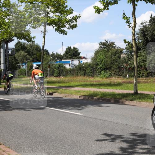 10.08.2025 - GEWOBA Citytriathlon Bremen Yannick Fuchs http://msf.ph/oto/8574895 10.08.2025 14:18:50 Radfahren 30, 50, 81, 106, 116, 261, 264, 314 meine-sportfotos.de