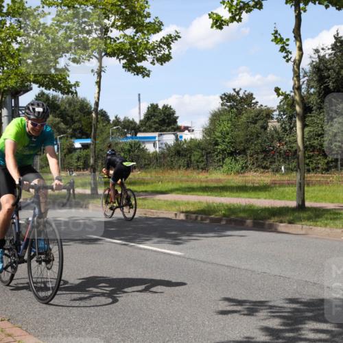 10.08.2025 - GEWOBA Citytriathlon Bremen Yannick Fuchs http://msf.ph/oto/8574908 10.08.2025 14:19:06 Radfahren 101, 116, 126, 139, 162, 201, 254, 261, 264 meine-sportfotos.de