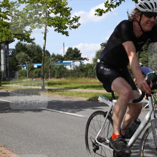 10.08.2025 - GEWOBA Citytriathlon Bremen Yannick Fuchs http://msf.ph/oto/8574926 10.08.2025 14:19:17 Radfahren 124, 126, 139, 162, 201, 227, 239, 254 meine-sportfotos.de