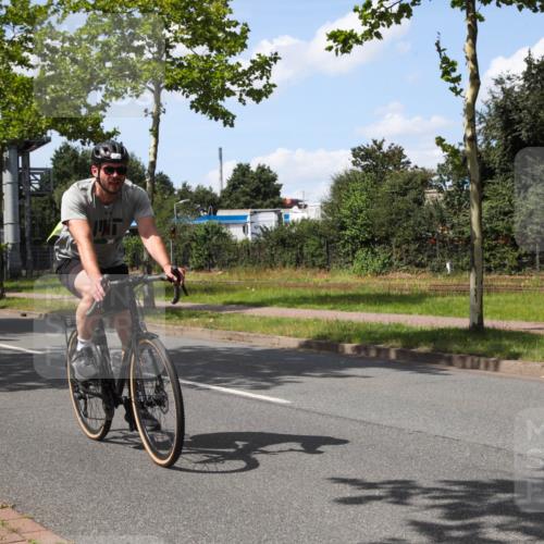 10.08.2025 - GEWOBA Citytriathlon Bremen Yannick Fuchs http://msf.ph/oto/8574930 10.08.2025 14:19:22 Radfahren 124, 126, 162, 201, 227, 239, 254 meine-sportfotos.de