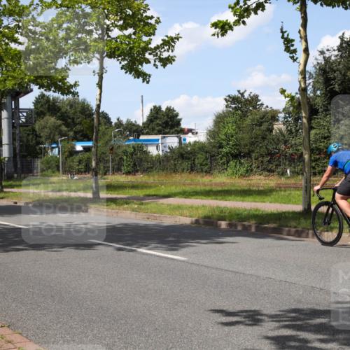 10.08.2025 - GEWOBA Citytriathlon Bremen Yannick Fuchs http://msf.ph/oto/8574964 10.08.2025 14:19:34 Radfahren 84, 124, 170, 174, 227, 239, 287 meine-sportfotos.de
