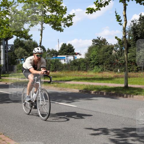 10.08.2025 - GEWOBA Citytriathlon Bremen Yannick Fuchs http://msf.ph/oto/8574965 10.08.2025 14:19:37 Radfahren 59, 84, 170, 174, 227, 287 meine-sportfotos.de