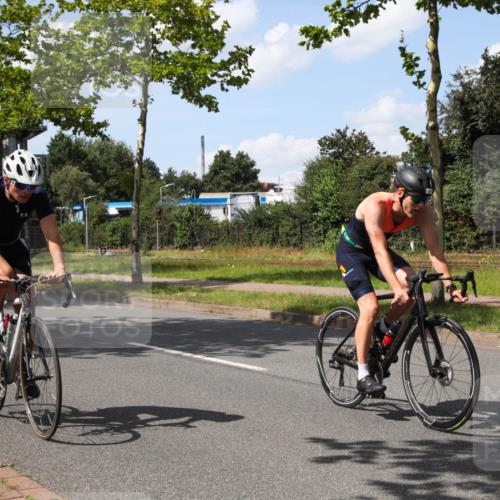 10.08.2025 - GEWOBA Citytriathlon Bremen Yannick Fuchs http://msf.ph/oto/8575015 10.08.2025 14:20:15 Radfahren 18, 29, 52, 130, 195, 197, 238, 256, 257 meine-sportfotos.de