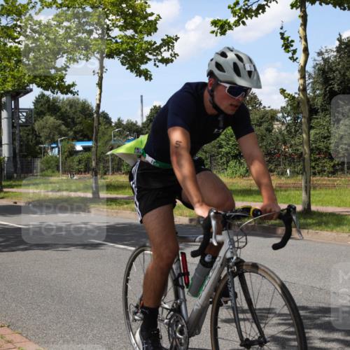 10.08.2025 - GEWOBA Citytriathlon Bremen Yannick Fuchs http://msf.ph/oto/8575016 10.08.2025 14:20:16 Radfahren 18, 29, 52, 130, 195, 197, 238, 256, 257 meine-sportfotos.de