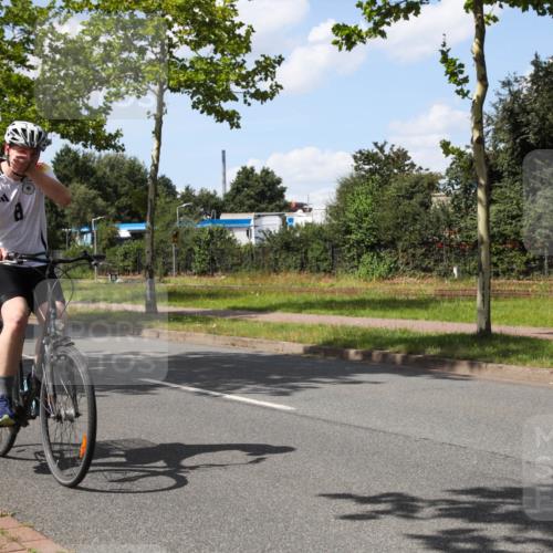 10.08.2025 - GEWOBA Citytriathlon Bremen Yannick Fuchs http://msf.ph/oto/8575035 10.08.2025 14:20:38 Radfahren 11, 28, 35, 56, 67, 69, 80, 216, 229, 272, 274, 281, 312 meine-sportfotos.de