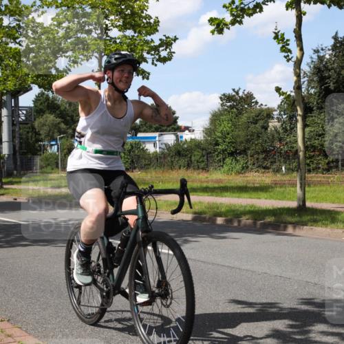 10.08.2025 - GEWOBA Citytriathlon Bremen Yannick Fuchs http://msf.ph/oto/8575049 10.08.2025 14:20:52 Radfahren 11, 19, 56, 61, 69, 73, 110, 142, 145, 157, 191, 216, 229, 266, 272, 281, 312 meine-sportfotos.de