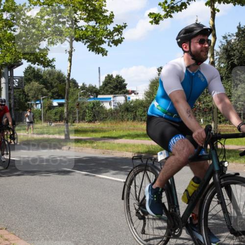 10.08.2025 - GEWOBA Citytriathlon Bremen Yannick Fuchs http://msf.ph/oto/8575060 10.08.2025 14:21:00 Radfahren 6, 19, 56, 61, 73, 110, 142, 145, 157, 191, 266, 272, 312 meine-sportfotos.de