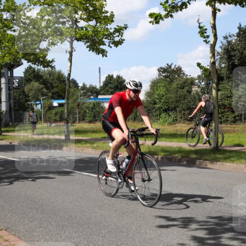 10.08.2025 - GEWOBA Citytriathlon Bremen Yannick Fuchs http://msf.ph/oto/8575062 10.08.2025 14:21:00 Radfahren 6, 19, 56, 61, 73, 110, 142, 145, 157, 191, 266, 272, 312 meine-sportfotos.de