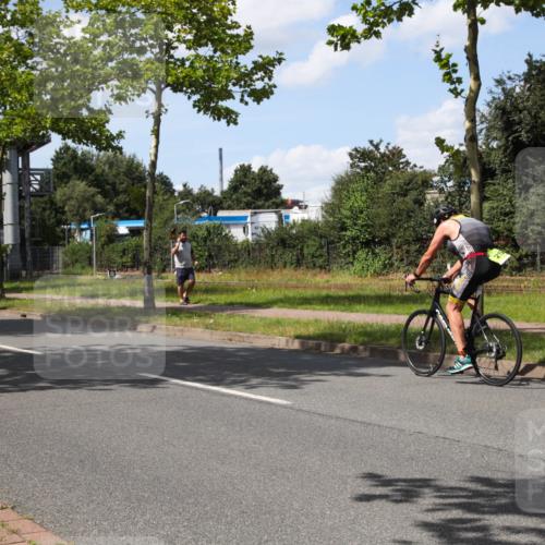 10.08.2025 - GEWOBA Citytriathlon Bremen Yannick Fuchs http://msf.ph/oto/8575069 10.08.2025 14:21:08 Radfahren 6, 19, 73, 142, 191, 266 meine-sportfotos.de