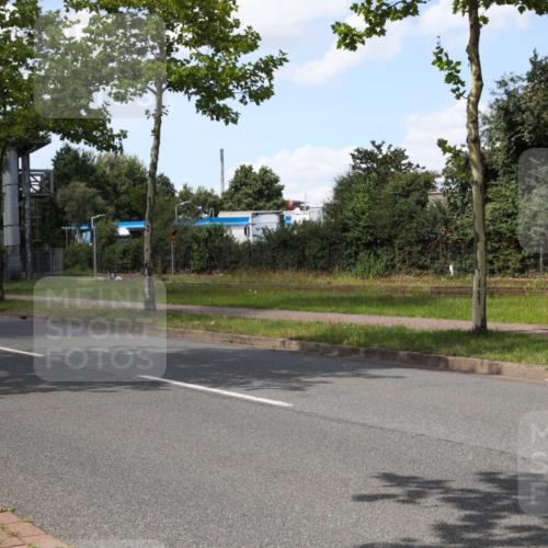 10.08.2025 - GEWOBA Citytriathlon Bremen Yannick Fuchs http://msf.ph/oto/8575107 10.08.2025 14:21:25 Radfahren 6, 9, 177 meine-sportfotos.de