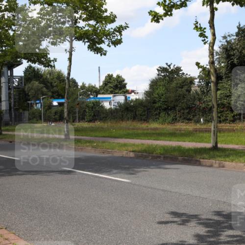 10.08.2025 - GEWOBA Citytriathlon Bremen Yannick Fuchs http://msf.ph/oto/8575108 10.08.2025 14:21:26 Radfahren 9, 177 meine-sportfotos.de