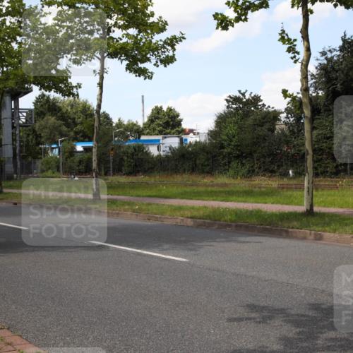 10.08.2025 - GEWOBA Citytriathlon Bremen Yannick Fuchs http://msf.ph/oto/8575112 10.08.2025 14:21:30 Radfahren 9, 140, 177 meine-sportfotos.de