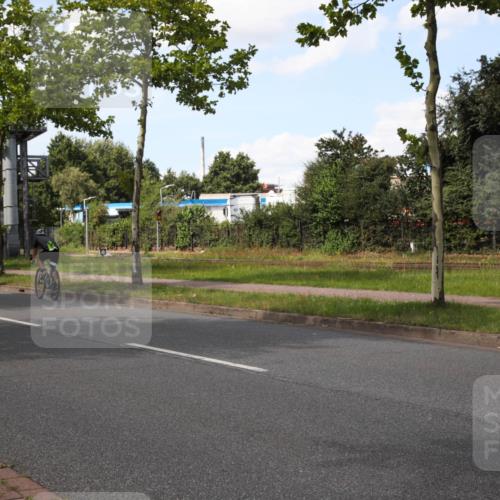 10.08.2025 - GEWOBA Citytriathlon Bremen Yannick Fuchs http://msf.ph/oto/8575118 10.08.2025 14:21:40 Radfahren 9, 140, 160, 177, 211, 334 meine-sportfotos.de
