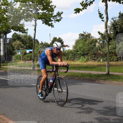 10.08.2025 - GEWOBA Citytriathlon Bremen Yannick Fuchs http://msf.ph/oto/8575120 10.08.2025 14:21:43 Radfahren 9, 140, 160, 177, 211, 283, 334 meine-sportfotos.de