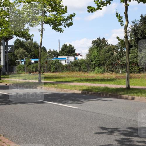 10.08.2025 - GEWOBA Citytriathlon Bremen Yannick Fuchs http://msf.ph/oto/8575140 10.08.2025 14:22:00 Radfahren 109, 160, 211, 224, 253, 258, 283 meine-sportfotos.de