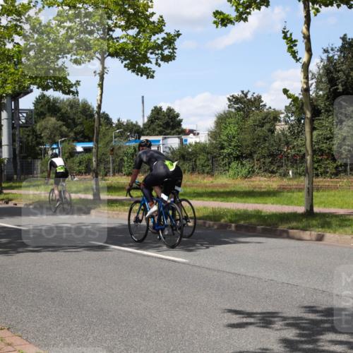 10.08.2025 - GEWOBA Citytriathlon Bremen Yannick Fuchs http://msf.ph/oto/8575152 10.08.2025 14:22:05 Radfahren 109, 160, 215, 224, 253, 258, 283 meine-sportfotos.de