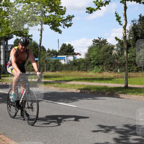 10.08.2025 - GEWOBA Citytriathlon Bremen Yannick Fuchs http://msf.ph/oto/8575155 10.08.2025 14:22:07 Radfahren 109, 215, 224, 253, 258 meine-sportfotos.de