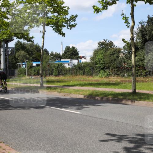 10.08.2025 - GEWOBA Citytriathlon Bremen Yannick Fuchs http://msf.ph/oto/8575175 10.08.2025 14:22:17 Radfahren 109, 186, 215, 217, 224, 253, 258, 262 meine-sportfotos.de