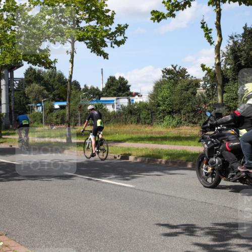 10.08.2025 - GEWOBA Citytriathlon Bremen Yannick Fuchs http://msf.ph/oto/8575189 10.08.2025 14:22:22 Radfahren 109, 186, 215, 217, 224, 242, 258, 259, 262 meine-sportfotos.de