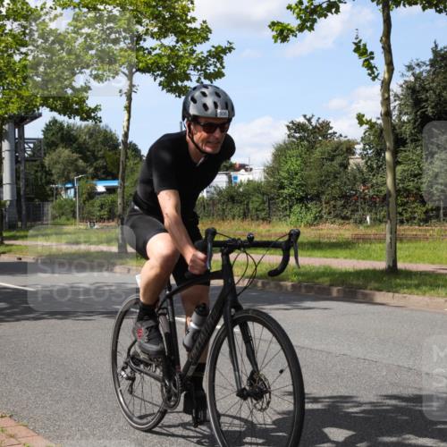 10.08.2025 - GEWOBA Citytriathlon Bremen Yannick Fuchs http://msf.ph/oto/8575192 10.08.2025 14:22:24 Radfahren 109, 186, 215, 217, 224, 242, 259, 262 meine-sportfotos.de