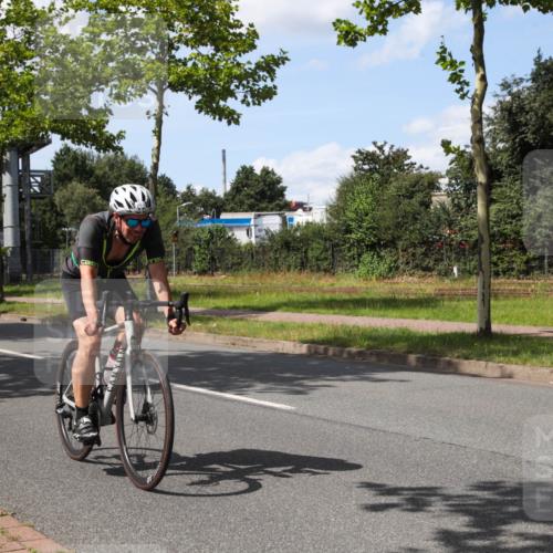 10.08.2025 - GEWOBA Citytriathlon Bremen Yannick Fuchs http://msf.ph/oto/8575200 10.08.2025 14:22:32 Radfahren 86, 186, 217, 242, 259, 262 meine-sportfotos.de