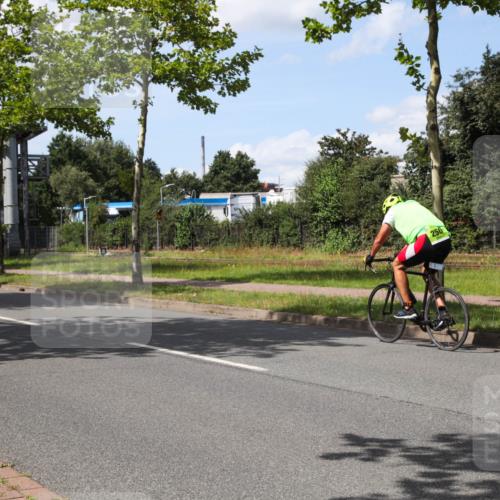 10.08.2025 - GEWOBA Citytriathlon Bremen Yannick Fuchs http://msf.ph/oto/8575204 10.08.2025 14:22:36 Radfahren 86, 204, 217, 242, 259, 262, 297 meine-sportfotos.de