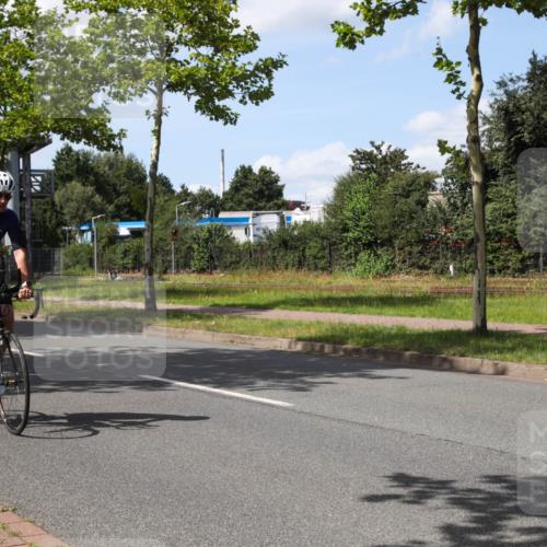 10.08.2025 - GEWOBA Citytriathlon Bremen Yannick Fuchs http://msf.ph/oto/8575227 10.08.2025 14:22:58 Radfahren 89, 163, 182, 204, 246, 249, 252, 280, 288, 289, 297, 353, 427 meine-sportfotos.de
