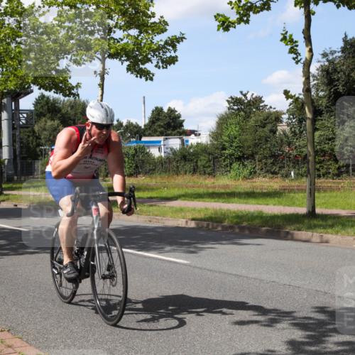 10.08.2025 - GEWOBA Citytriathlon Bremen Yannick Fuchs http://msf.ph/oto/8575233 10.08.2025 14:23:08 Radfahren 163, 182, 209, 213, 222, 246, 249, 252, 288, 289, 423, 431, 478, 480 meine-sportfotos.de