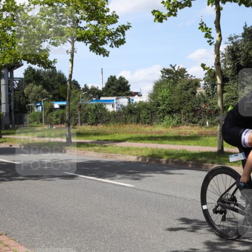 10.08.2025 - GEWOBA Citytriathlon Bremen Yannick Fuchs http://msf.ph/oto/8575241 10.08.2025 14:23:15 Radfahren 99, 154, 163, 200, 209, 213, 222, 225, 249, 423, 431, 478, 480 meine-sportfotos.de