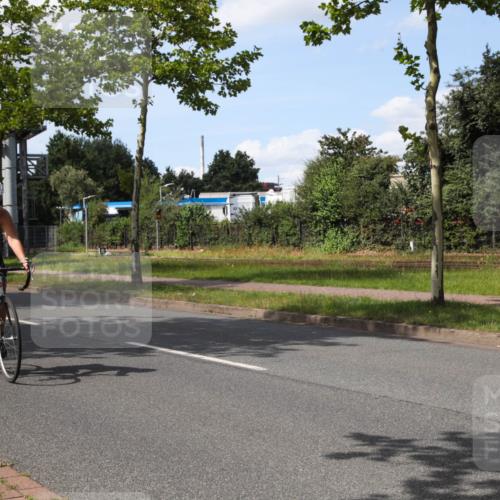 10.08.2025 - GEWOBA Citytriathlon Bremen Yannick Fuchs http://msf.ph/oto/8575246 10.08.2025 14:23:18 Radfahren 99, 154, 163, 200, 209, 213, 222, 225, 249, 251, 317, 423, 431, 478, 480 meine-sportfotos.de