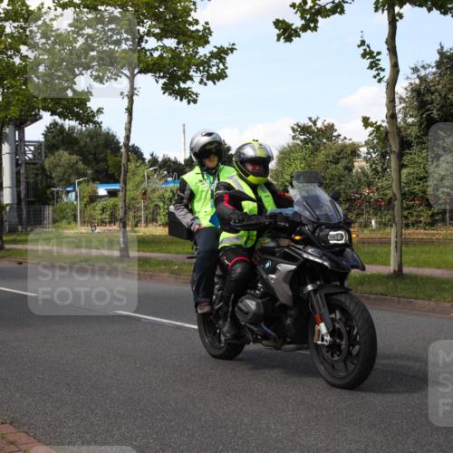 10.08.2025 - GEWOBA Citytriathlon Bremen Yannick Fuchs http://msf.ph/oto/8575273 10.08.2025 14:23:29 Radfahren 99, 154, 200, 205, 213, 225, 234, 250, 251, 317, 478 meine-sportfotos.de