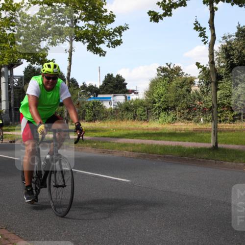 10.08.2025 - GEWOBA Citytriathlon Bremen Yannick Fuchs http://msf.ph/oto/8575276 10.08.2025 14:23:33 Radfahren 99, 154, 158, 200, 205, 225, 234, 250, 251, 317 meine-sportfotos.de