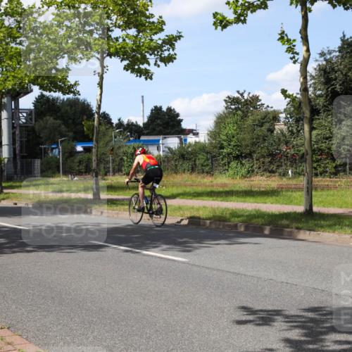 10.08.2025 - GEWOBA Citytriathlon Bremen Yannick Fuchs http://msf.ph/oto/8575301 10.08.2025 14:23:48 Radfahren 128, 158, 205, 221, 234 meine-sportfotos.de