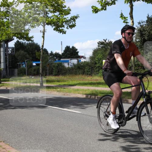 10.08.2025 - GEWOBA Citytriathlon Bremen Yannick Fuchs http://msf.ph/oto/8575313 10.08.2025 14:23:51 Radfahren 128, 158, 205, 221, 234 meine-sportfotos.de