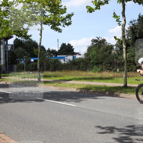 10.08.2025 - GEWOBA Citytriathlon Bremen Yannick Fuchs http://msf.ph/oto/8575316 10.08.2025 14:23:52 Radfahren 128, 158, 221, 234 meine-sportfotos.de