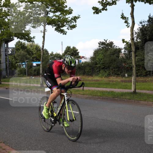 10.08.2025 - GEWOBA Citytriathlon Bremen Yannick Fuchs http://msf.ph/oto/8575349 10.08.2025 14:24:35 Radfahren 3, 165, 180, 247, 298, 488 meine-sportfotos.de