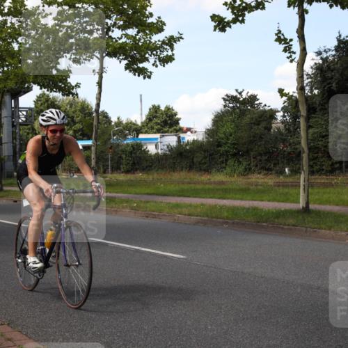 10.08.2025 - GEWOBA Citytriathlon Bremen Yannick Fuchs http://msf.ph/oto/8575351 10.08.2025 14:24:40 Radfahren 3, 165, 180, 247, 298, 332, 432, 488 meine-sportfotos.de
