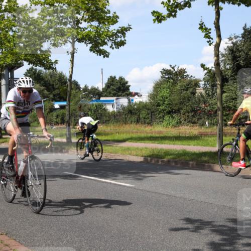10.08.2025 - GEWOBA Citytriathlon Bremen Yannick Fuchs http://msf.ph/oto/8575365 10.08.2025 14:25:02 Radfahren 22, 166, 202, 235, 269, 332, 346, 432 meine-sportfotos.de