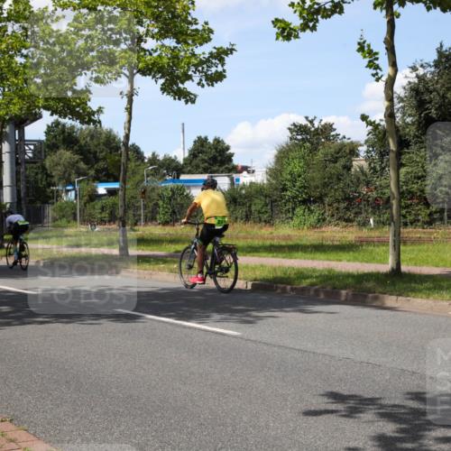 10.08.2025 - GEWOBA Citytriathlon Bremen Yannick Fuchs http://msf.ph/oto/8575368 10.08.2025 14:25:03 Radfahren 22, 166, 202, 235, 269, 346, 432 meine-sportfotos.de