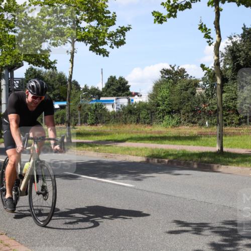 10.08.2025 - GEWOBA Citytriathlon Bremen Yannick Fuchs http://msf.ph/oto/8575381 10.08.2025 14:25:15 Radfahren 49, 85, 166, 202, 208, 235, 267, 270, 323, 326, 336, 462, 479 meine-sportfotos.de
