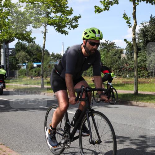 10.08.2025 - GEWOBA Citytriathlon Bremen Yannick Fuchs http://msf.ph/oto/8575395 10.08.2025 14:25:26 Radfahren 49, 85, 208, 267, 270, 323, 326, 336, 462, 479 meine-sportfotos.de