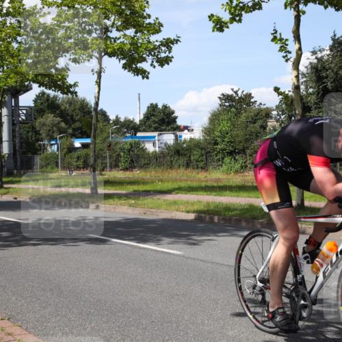10.08.2025 - GEWOBA Citytriathlon Bremen Yannick Fuchs http://msf.ph/oto/8575415 10.08.2025 14:25:46 Radfahren 167, 446, 499 meine-sportfotos.de