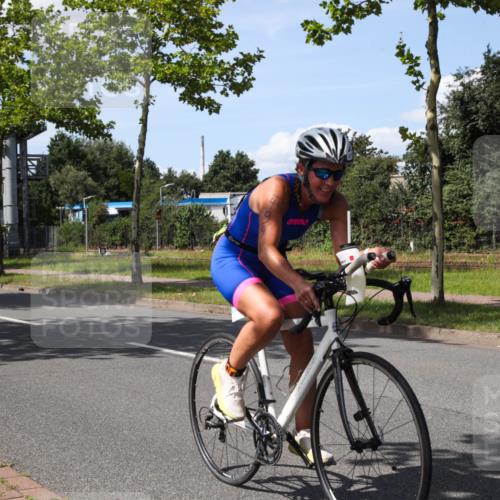 10.08.2025 - GEWOBA Citytriathlon Bremen Yannick Fuchs http://msf.ph/oto/8575425 10.08.2025 14:25:50 Radfahren 167, 181, 446, 499 meine-sportfotos.de