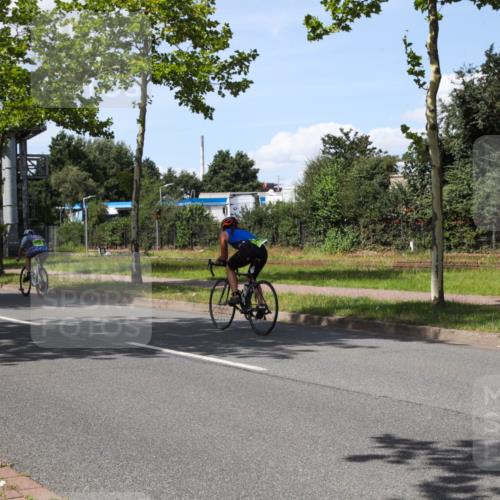 10.08.2025 - GEWOBA Citytriathlon Bremen Yannick Fuchs http://msf.ph/oto/8575446 10.08.2025 14:25:58 Radfahren 167, 181, 220, 231, 273, 325, 331, 446, 499 meine-sportfotos.de