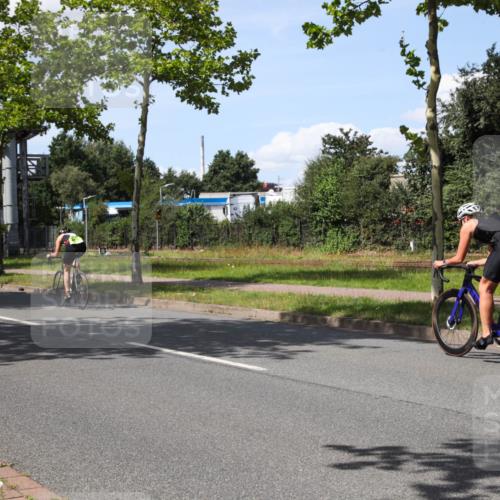 10.08.2025 - GEWOBA Citytriathlon Bremen Yannick Fuchs http://msf.ph/oto/8575452 10.08.2025 14:25:59 Radfahren 167, 181, 220, 231, 273, 325, 331, 446, 499 meine-sportfotos.de